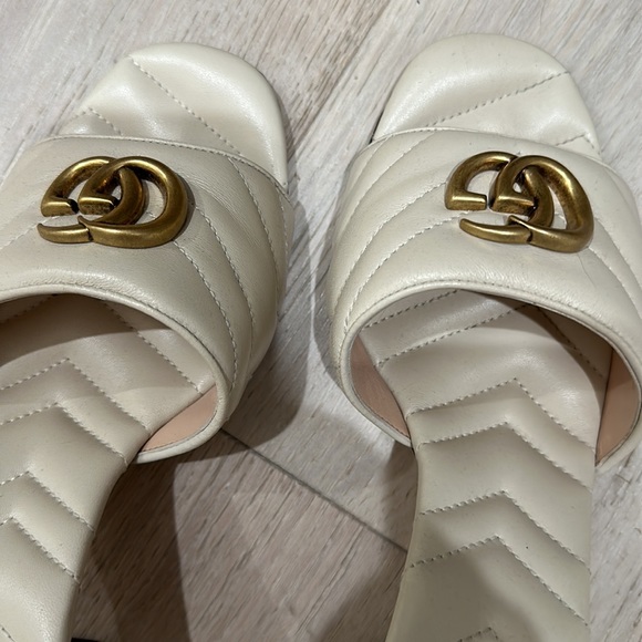 Gucci Shoes Size 40.5 Like New - Picture 3 of 8